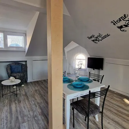 Charming Center Loft