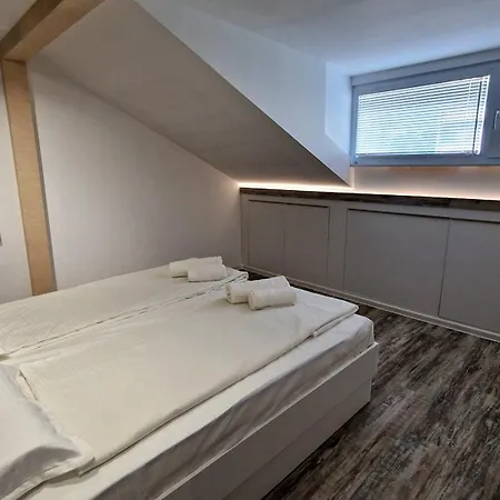 Charming Center Loft Appartamento Varna