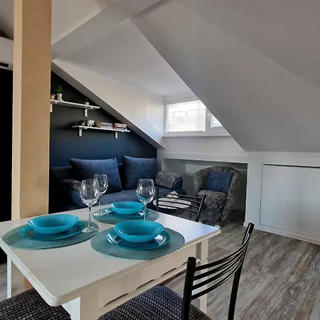 Charming Center Loft Appartamento Varna